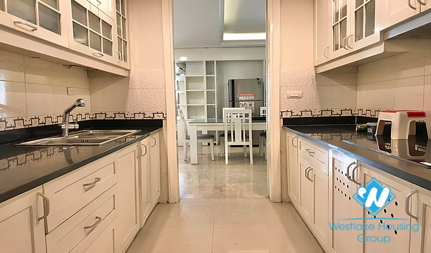 Mid floor apartment for rent in building P fully furnished 4 bedrooms